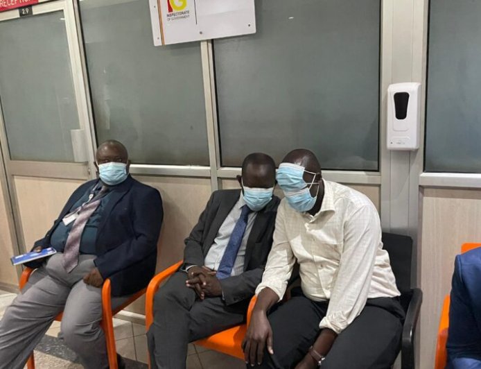 GOVERNMENT OFFICIALS NETTED IN REFUGEE SCAM DEAL